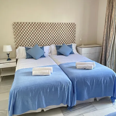 Semesterbostad Homely Guadalvillas 128