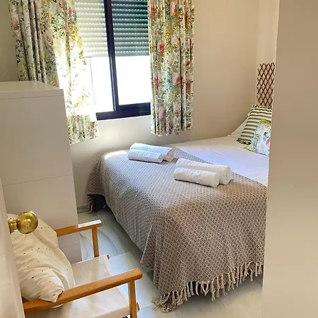 Semesterbostad Homely Guadalvillas 128